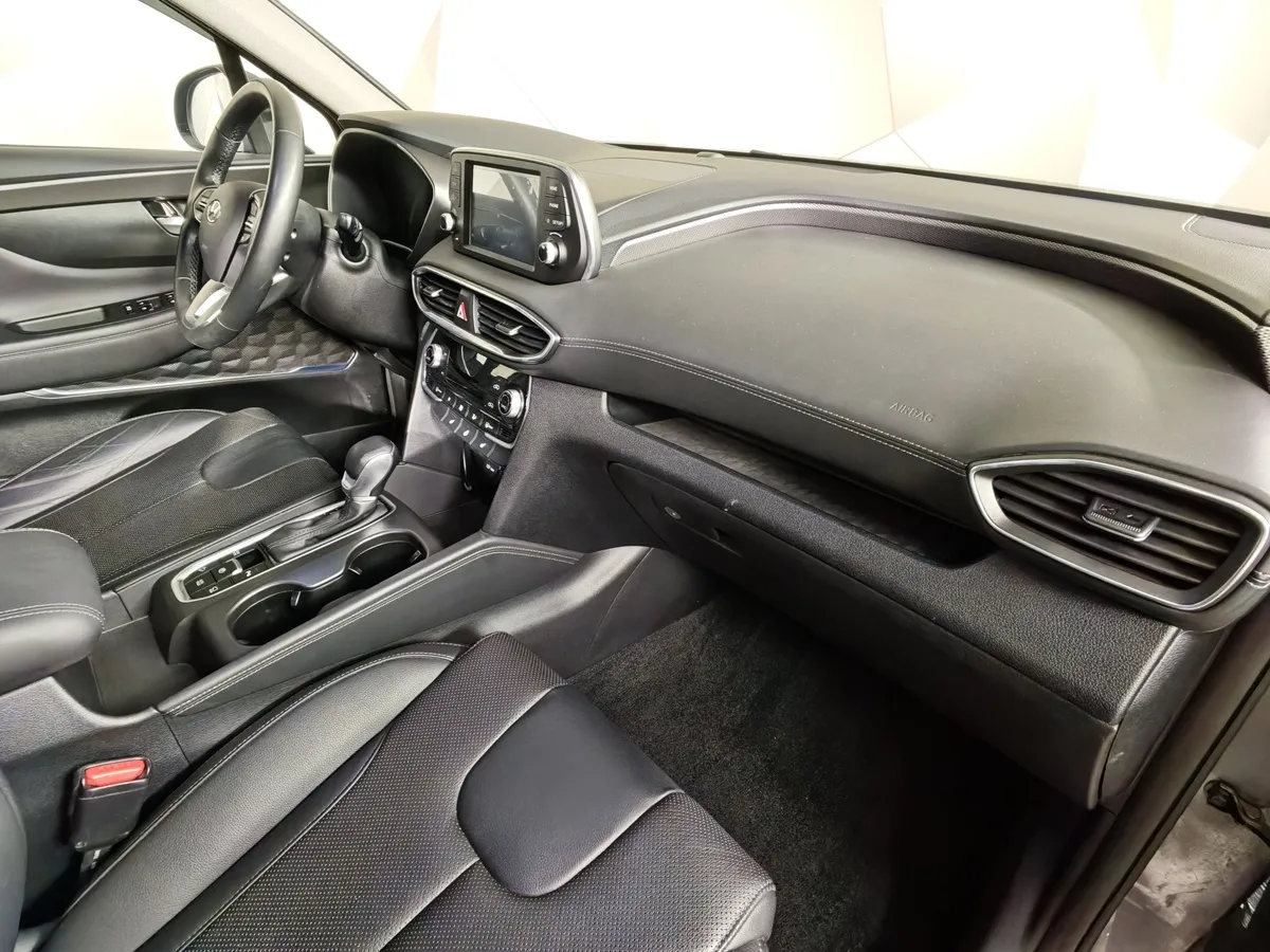Hyundai Santa Fe 2.4 (188 л.с.) - 6AT Lifestyle Серый в АВИЛОН. Слайд №13