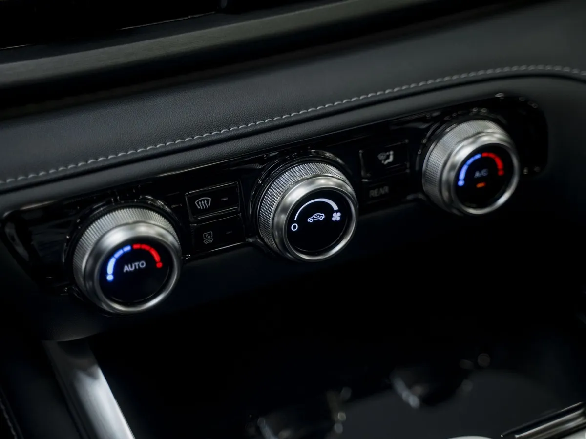 Changan CS95 2.0 AT 4WD (226 л.с.) Tech Черный в АВИЛОН. Слайд №17