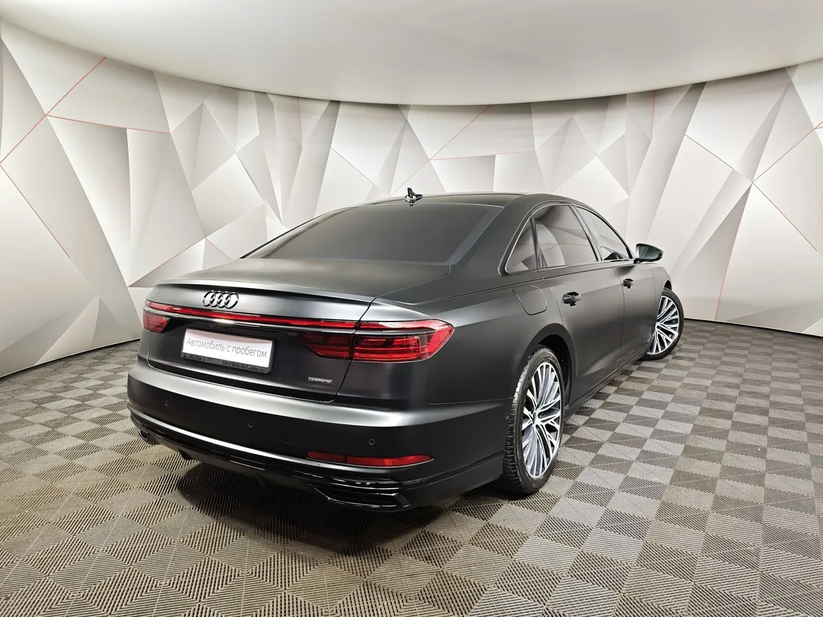 Audi A8 4.0 TFSI L tiptronic quattro (460 л.с.) Черный в АВИЛОН. Слайд №2