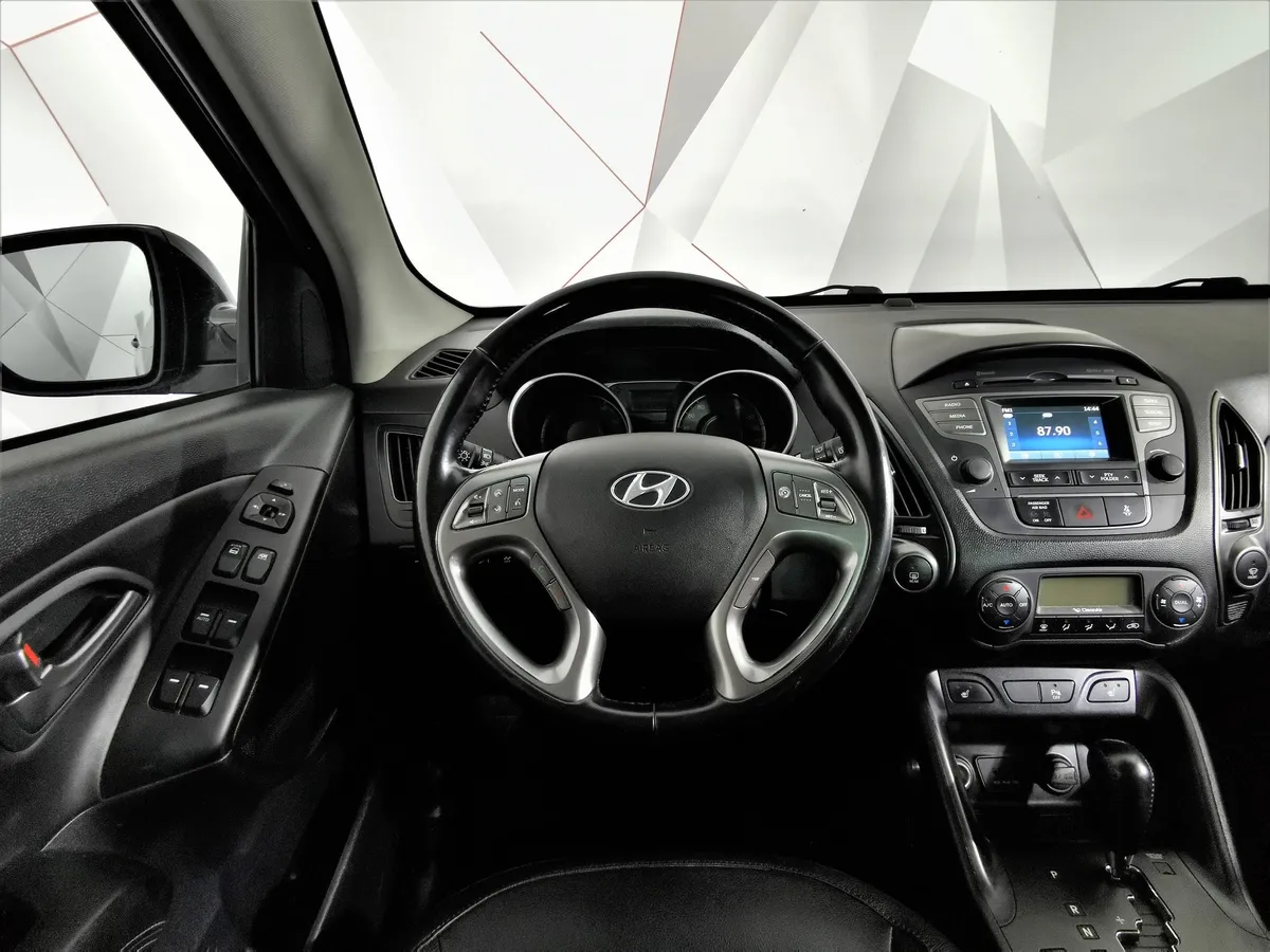Hyundai ix35 2.0 AT (150 л.с.) Comfort Черный в АВИЛОН. Слайд №19
