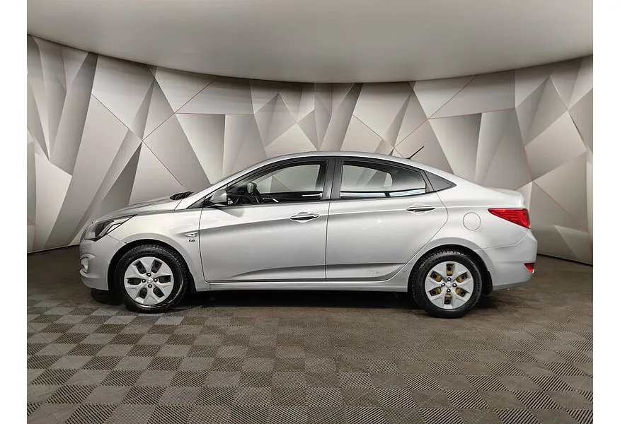 Hyundai Solaris 1.6 AT (123 л.с.) Comfort Серебристый в АВИЛОН. Слайд №5