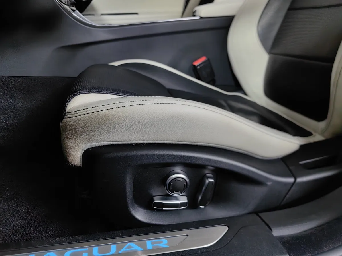 Jaguar XF 3.0 AT AWD (380 л.с.) S Белый в АВИЛОН. Слайд №21