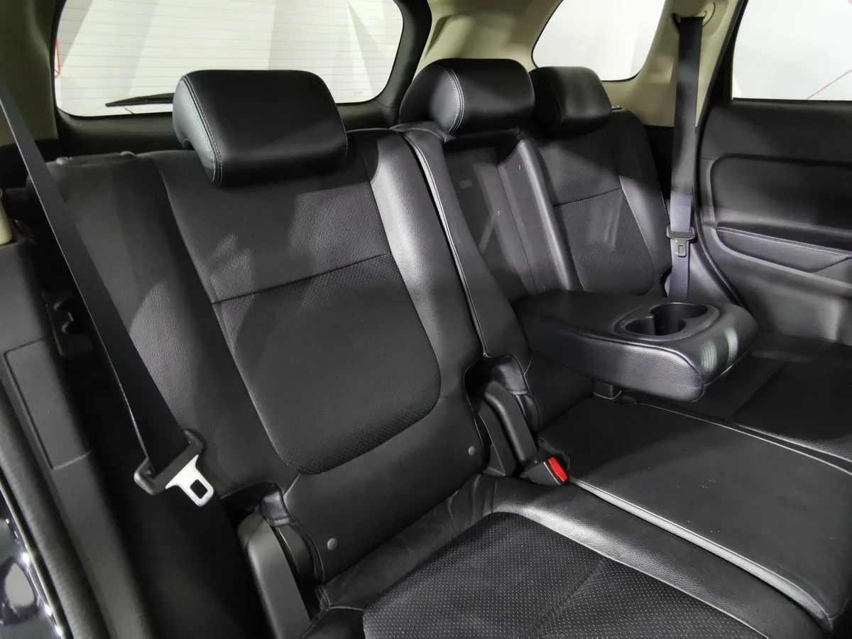 Mitsubishi Outlander 2.0 MIVEC CVT 4WD (146 л.с.) Invite Черный в АВИЛОН. Слайд №16