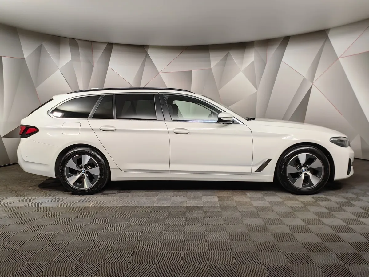 BMW 5 серия 520d Steptronic (190 л.с.) Белый в АВИЛОН. Слайд №6