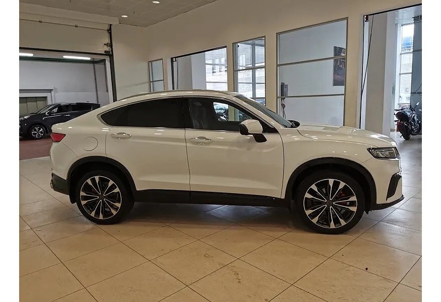 Geely Tugella 2.0 AT AWD (238 л.с.) Flagship Белый в АВИЛОН. Слайд №6