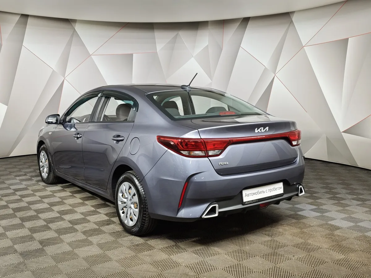 Kia Rio 1.6 AT (123 л.с.) Серый в АВИЛОН. Слайд №4