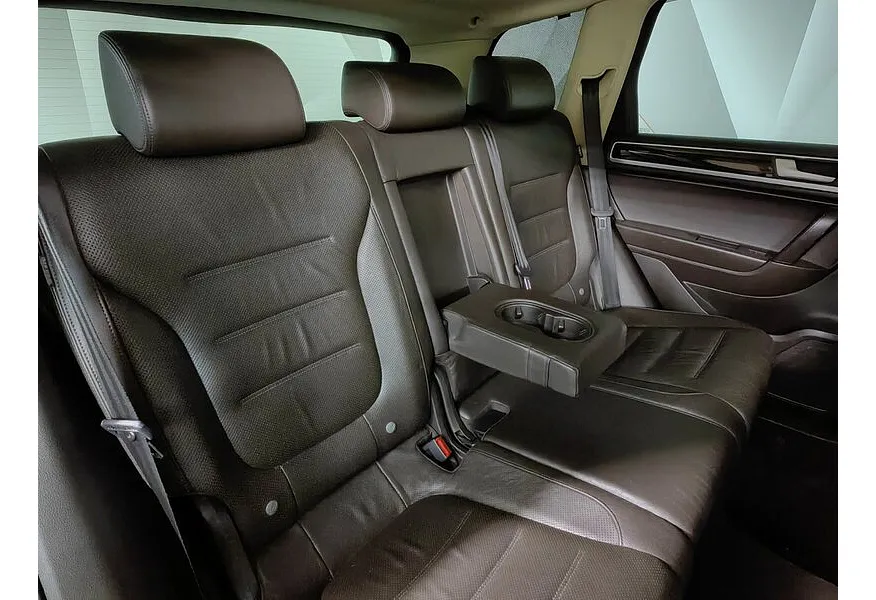 Volkswagen Touareg 3.0 TDI Tiptronic 4Motion (245 л.с.) Коричневый в АВИЛОН. Слайд №17