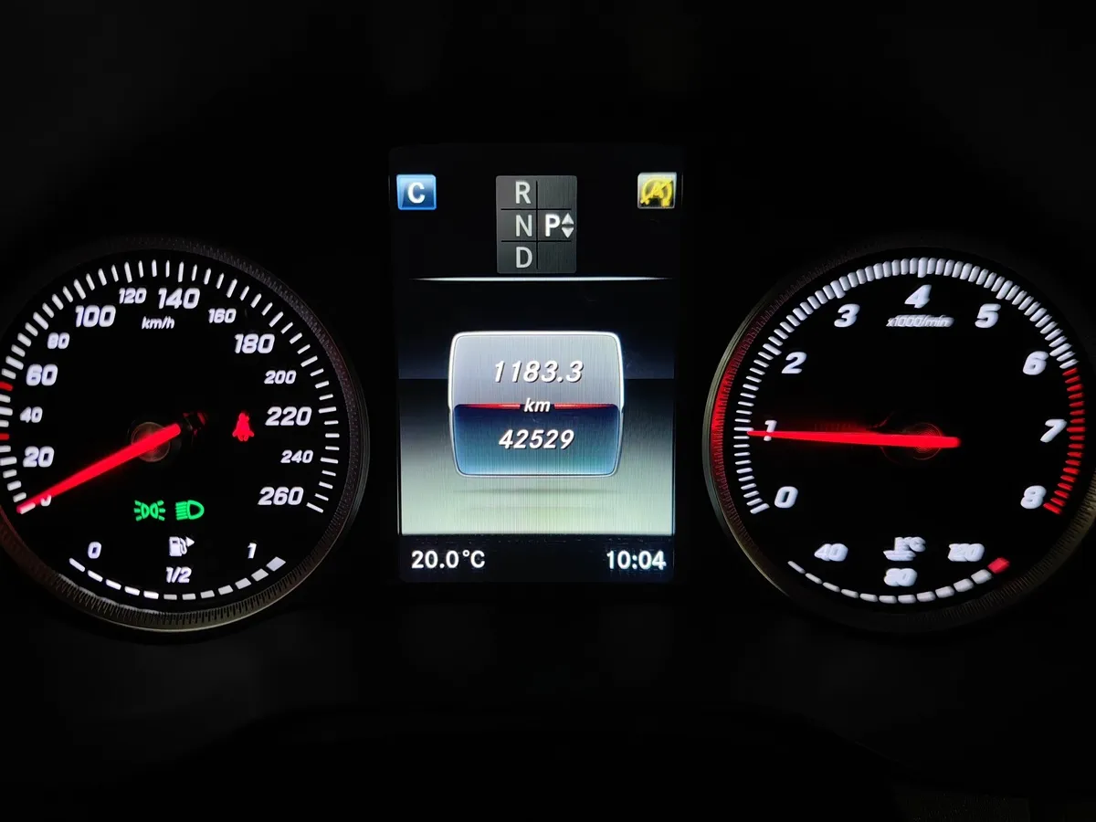 Mercedes-Benz GLC 250 9G-TRONIC 4MATIC (211 л.с.) Premium Серебристый в АВИЛОН. Слайд №18 Mercedes-Benz GLC 250 9G-TRONIC 4MATIC (211 л.с.) Premium Серебристый в АВИЛОН. Слайд №18