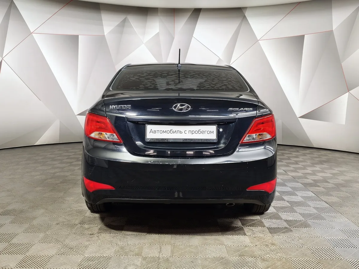 Hyundai Solaris 1.4 MT (107 л.с.) Comfort Черный в АВИЛОН. Слайд №8