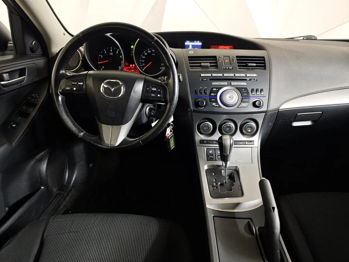 Mazda 3 1.6 AT (104 л.с.) Active Серебристый в АВИЛОН. Слайд №19