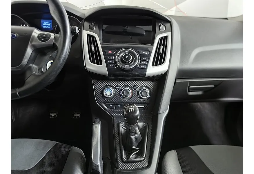 Ford Focus 1.6 MT (125 л.с.) Trend Белый в АВИЛОН. Слайд №14