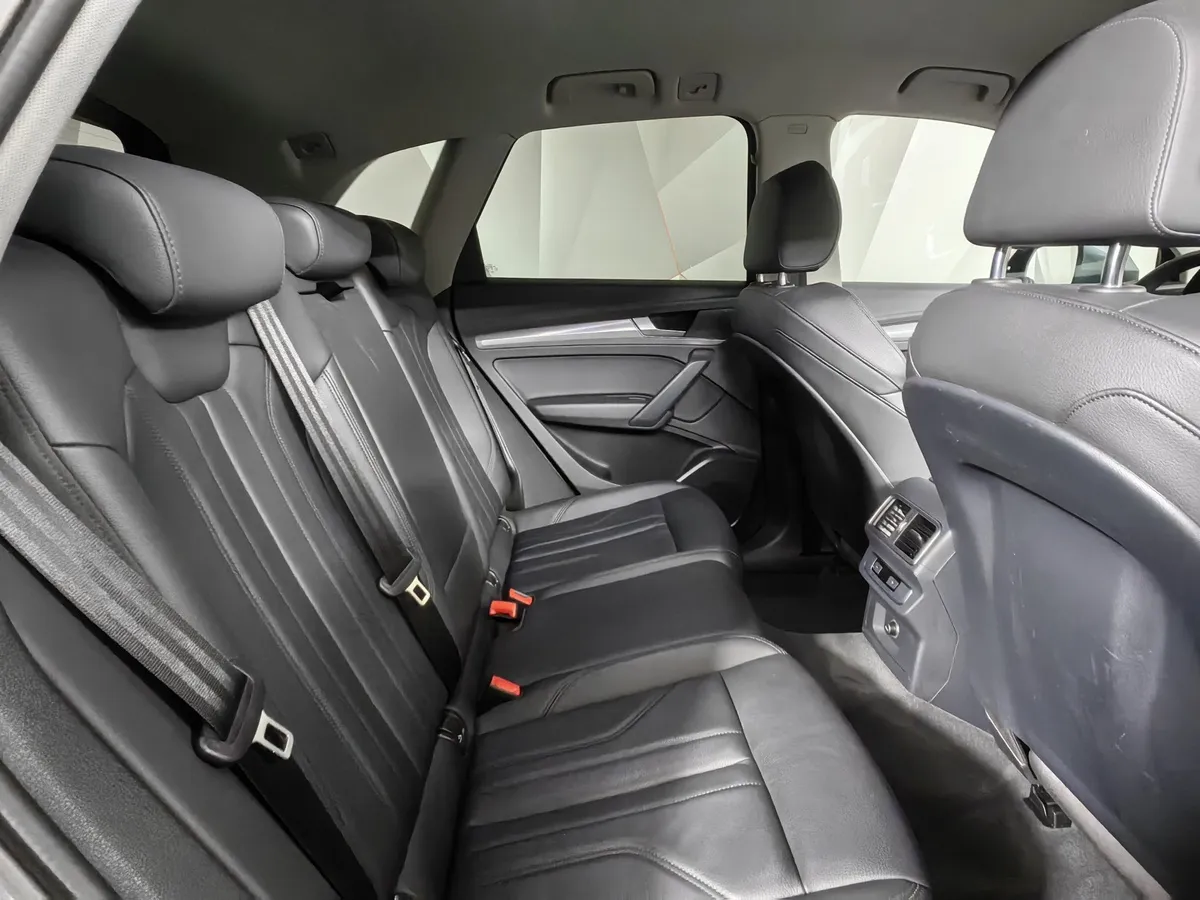 Audi Q5 2.0 TFSI S tronic quattro (249 л.с.) Серый в АВИЛОН. Слайд №14