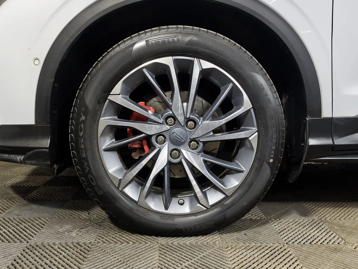 Geely Coolray 1.5T 7DCT 2WD (150 л.с.) Flagship Sport Белый в АВИЛОН. Слайд №9