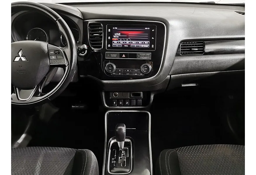 Mitsubishi Outlander 2.0 CVT 4WD (146 л.с.) Instyle E29 Коричневый в АВИЛОН. Слайд №8
