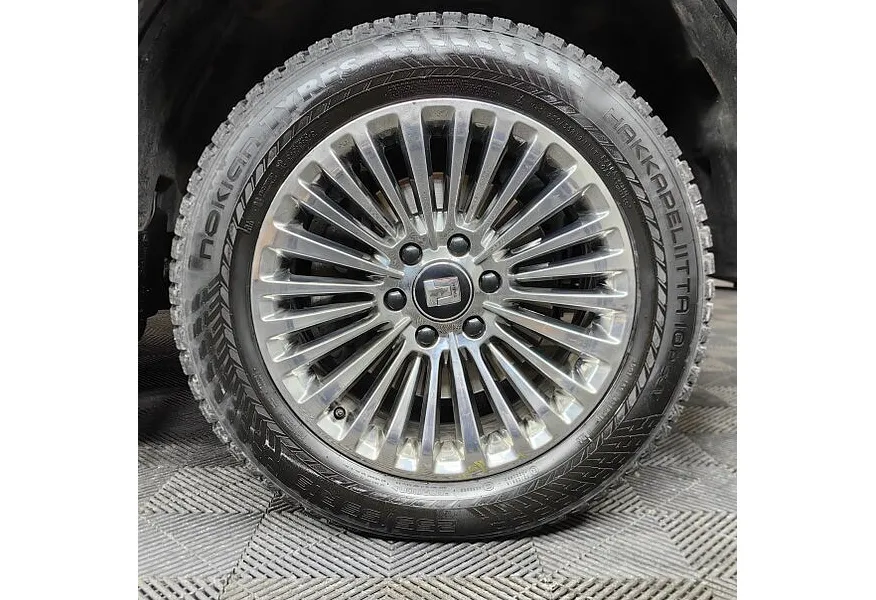 TANK 500 3.0 Turbo V6 AT 4WD (299 л.с.) Premium Черный в АВИЛОН. Слайд №9