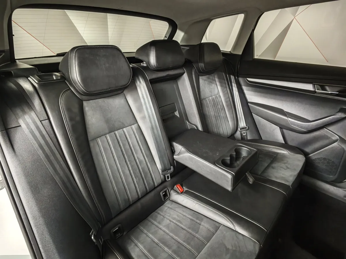 Skoda Karoq 1.4 AT FWD (150 л.с.) Ambition Белый в АВИЛОН. Слайд №17