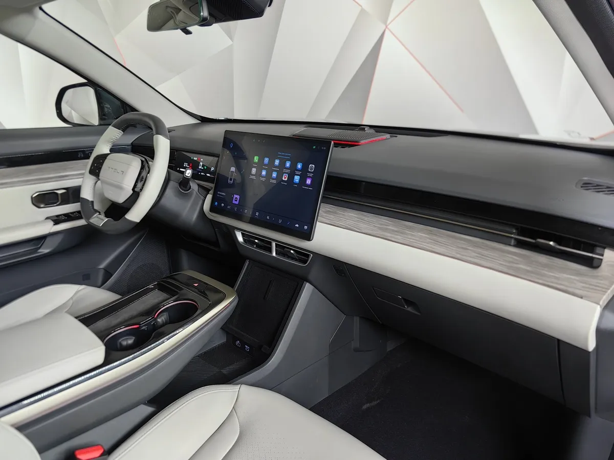 JETOUR Dashing 1.6T 7DCT 2WD (190 л.с.) Luxury Зеленый в АВИЛОН. Слайд №13