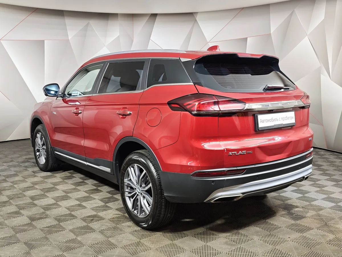 Geely Atlas Pro 1.5T 7DCT AWD (177 л.с.) Flagship+ Красный в АВИЛОН. Слайд №4