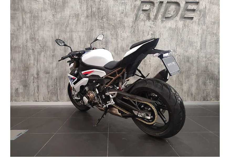 BMW Motorrad S 1000 R S 1000 R 999 см³ (160) 999 Белый в АВИЛОН. Слайд №5