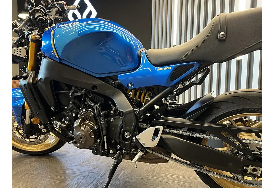 Yamaha XSR900 888 см³ (120 л.с.) (120) 888 Синий в АВИЛОН. Слайд №6