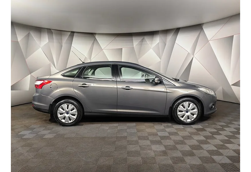 LIVE. Слайд №4