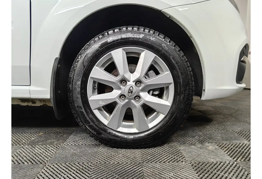 ВАЗ (Lada) Largus 1.6 MT 16 кл (5 мест) (105 л.с.) Белый в АВИЛОН. Слайд №9