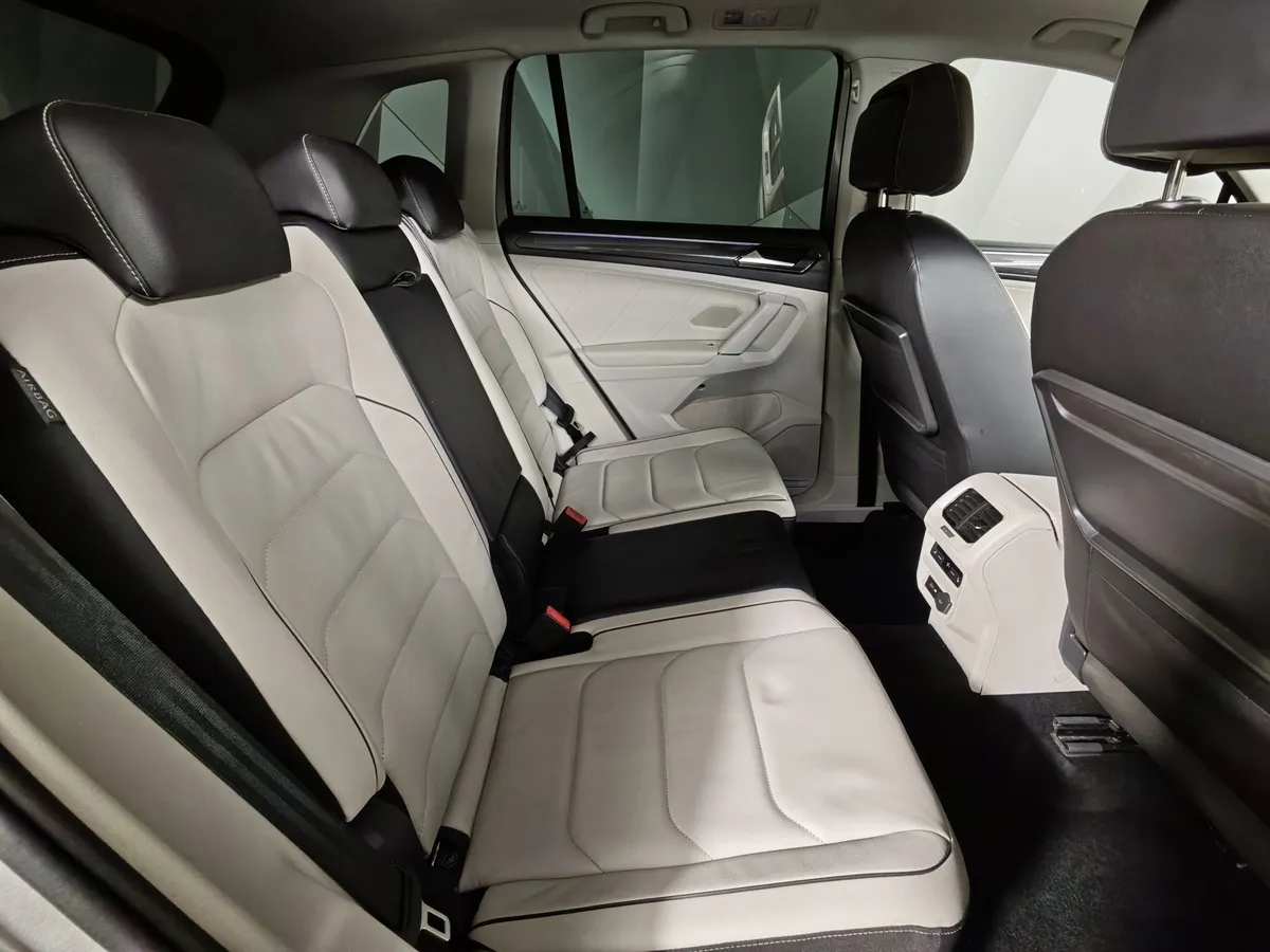 Volkswagen Tiguan 2.0 TSI 4Motion DSG (220 л.с.) Sportline Серебристый в АВИЛОН. Слайд №16