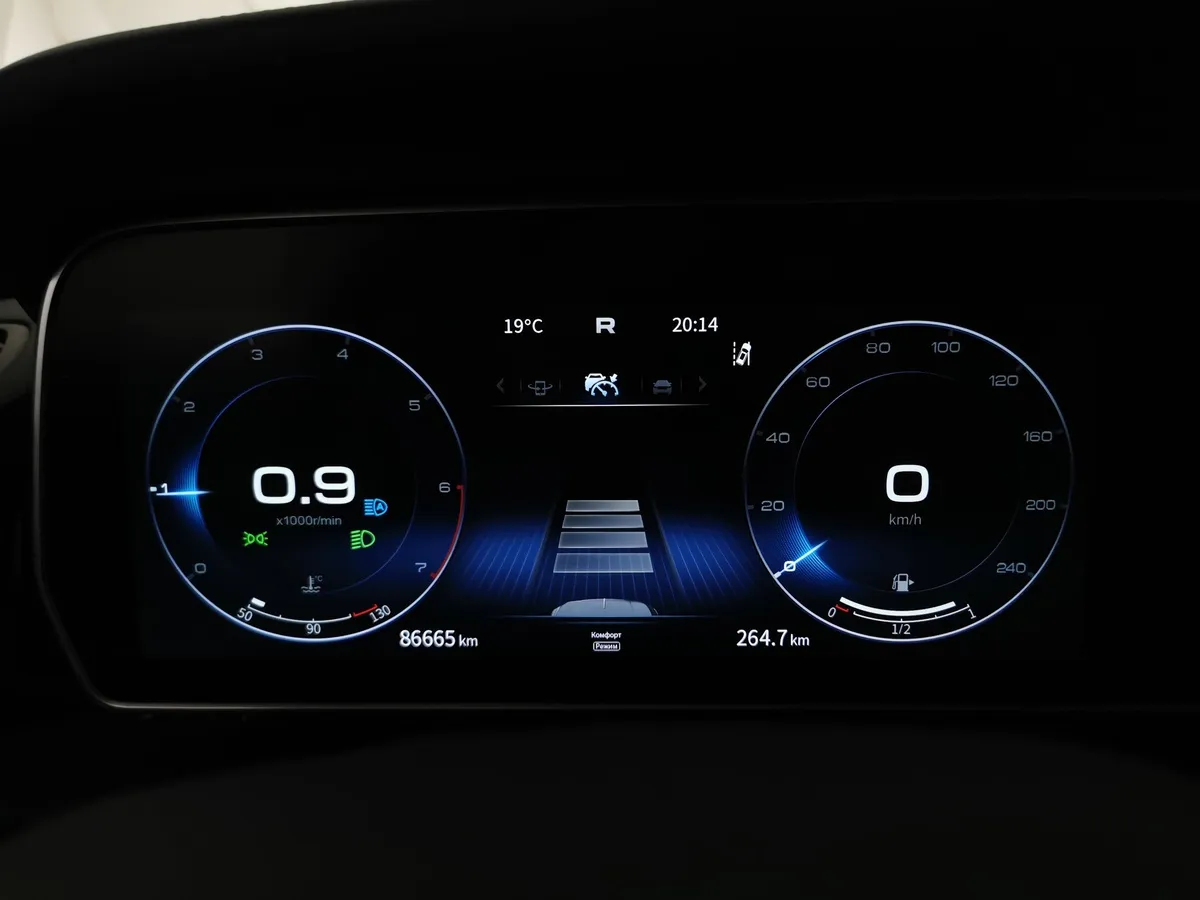 Hongqi HS5 2.0 AT 4WD (224 л.с.) Делюкс Черный в АВИЛОН. Слайд №17