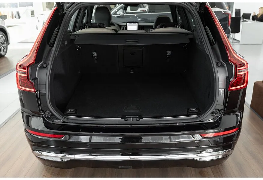 Volvo XC60 2.0 AT AWD (264 л.с.) Luxury Edition Черный в АВИЛОН. Слайд №14