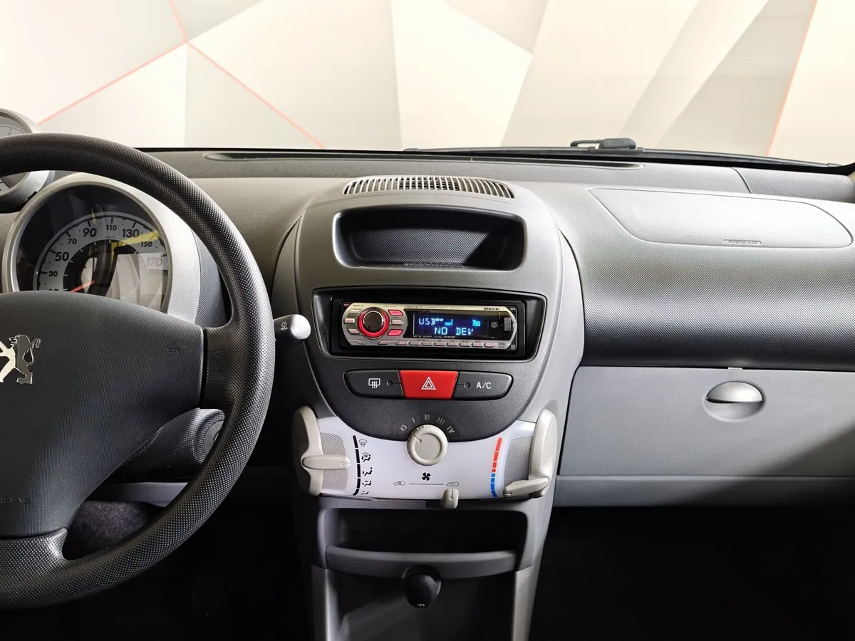 Peugeot 107 1.0 MT (68 л.с.) Active Желтый в АВИЛОН. Слайд №15
