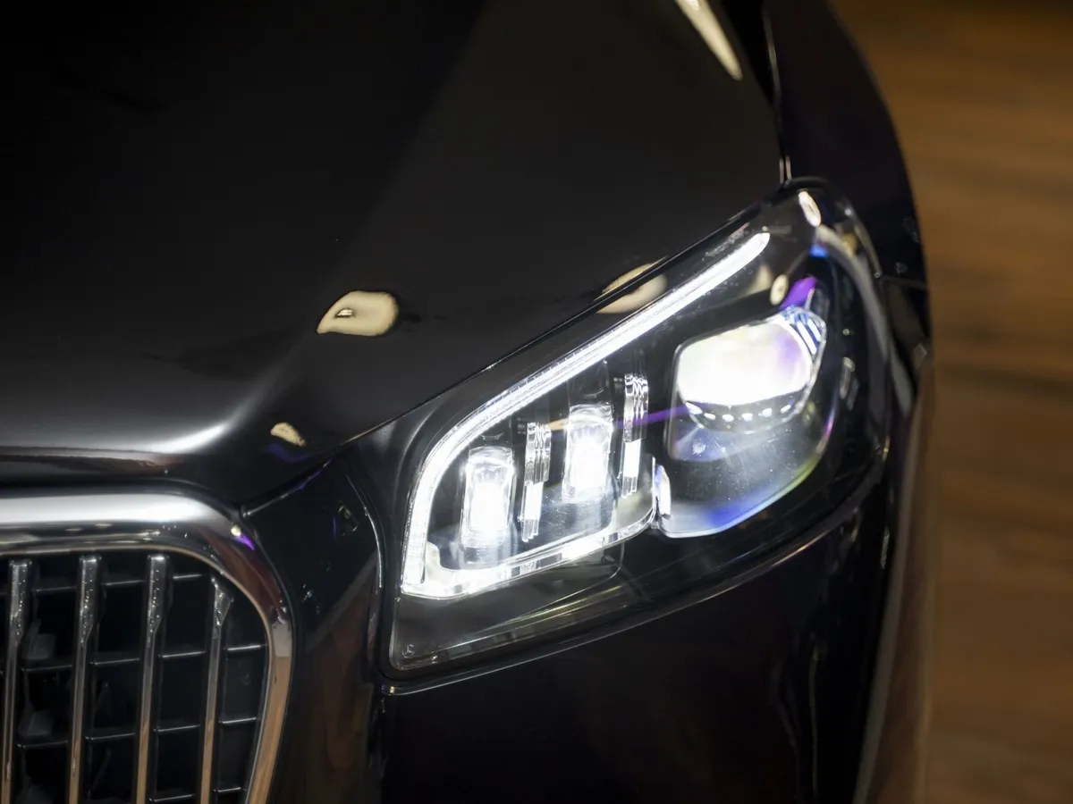 Mercedes-Benz GLS 600 9G-Tronic 4Matic (557 л.с.) Черный в АВИЛОН. Слайд №15