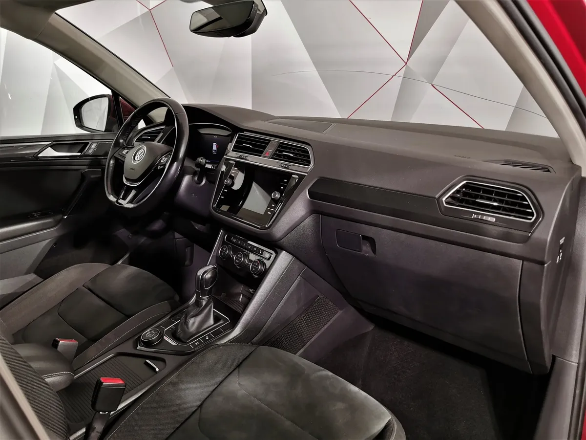 Volkswagen Tiguan 2.0 TSI 4Motion DSG (180 л.с.) Highline Красный в АВИЛОН. Слайд №12