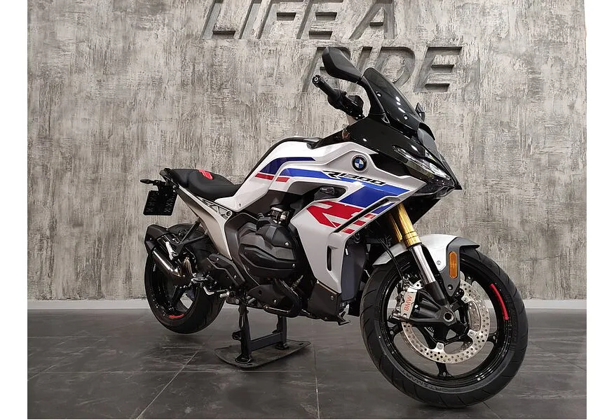 BMW Motorrad R 1300 RS 1300 см³ (145 л.с.) (145) 1300 Белый в АВИЛОН. Слайд №2