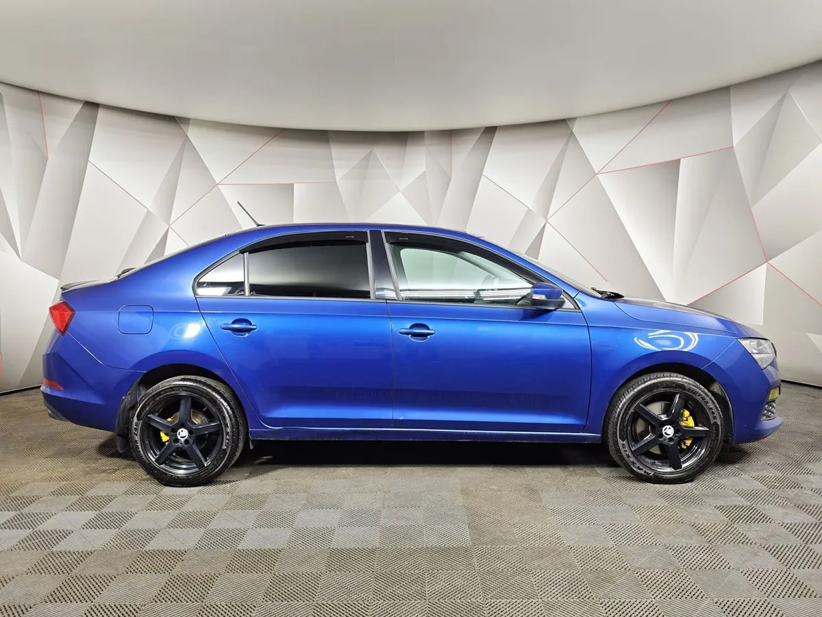 Skoda Rapid 1.6 AT (110 л.с.) Синий в АВИЛОН. Слайд №6