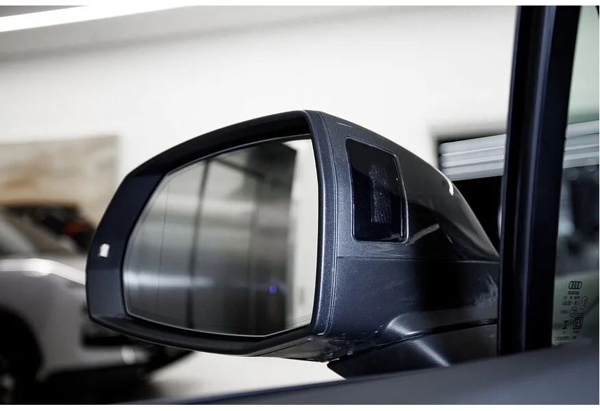 Audi Q7 55 3.0 TFSI tiptronic quattro (340 л.с.) Серый в АВИЛОН. Слайд №17