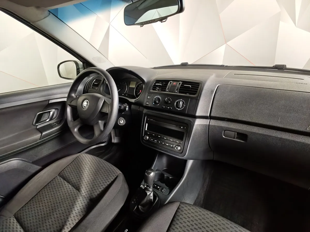 Skoda Fabia 1.6 AT (105 л.с.) Серебристый в АВИЛОН. Слайд №13