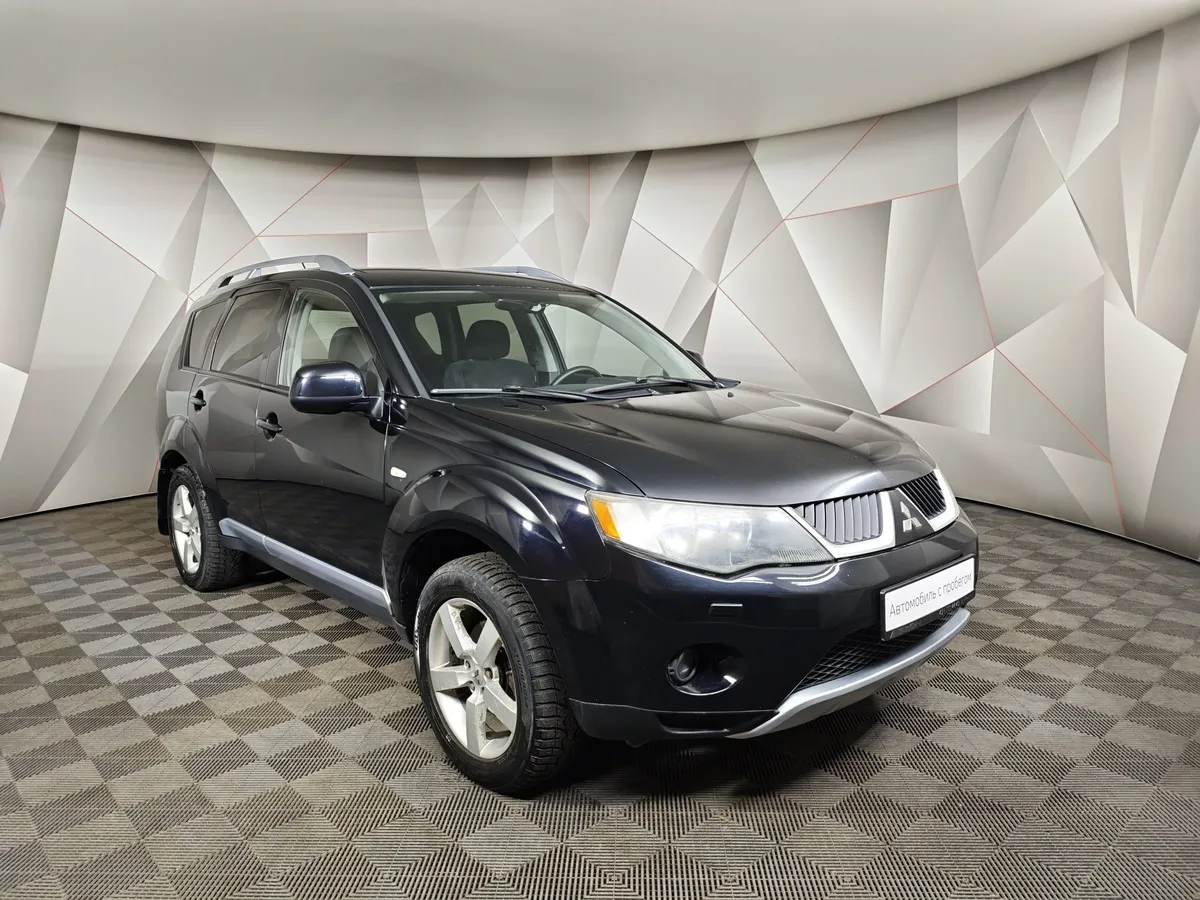 Mitsubishi Outlander 3.0 AT 4WD (223 л.с.) Черный в АВИЛОН. Слайд №3
