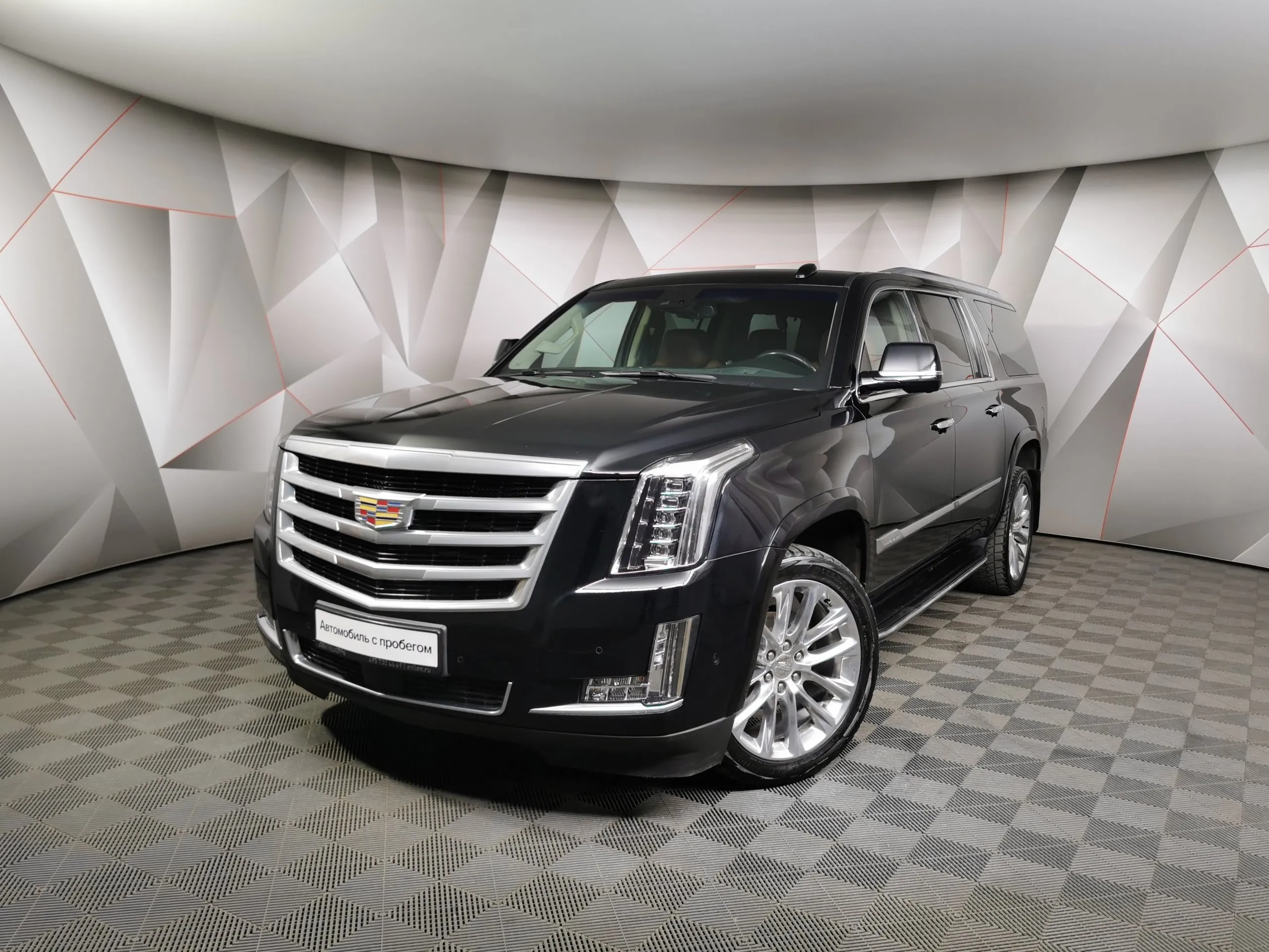 Cadillac Escalade 6.2 V8 АТ 4WD ESV (426 л.с.) Luxury ESV Черный в Москве №  ТИ-UY39205. Купить Cadillac Escalade IV Автомат Бензиновый с пробегом  168047 км. Цена 6785000