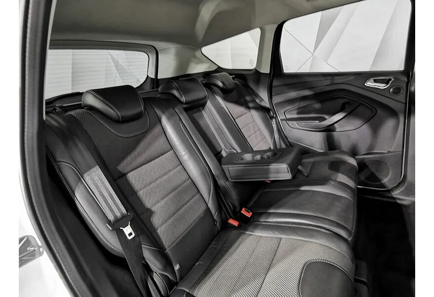 Ford Kuga 1.6 EcoBoost AT AWD (182 л.с.) Titanium Белый в АВИЛОН. Слайд №16