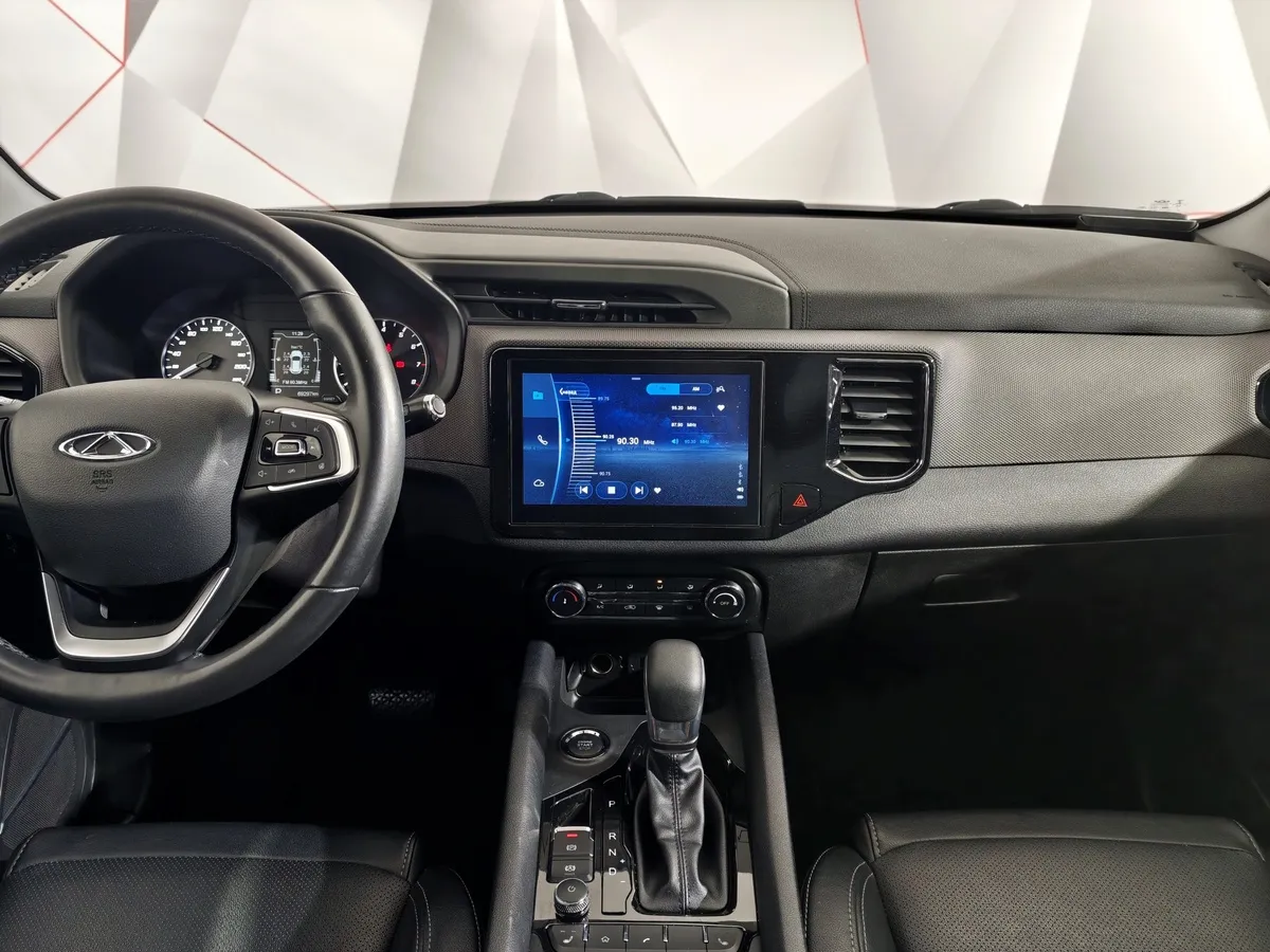 Chery Tiggo 4 1.5 CTV (113 л.с.) Luxury Красный в АВИЛОН. Слайд №15