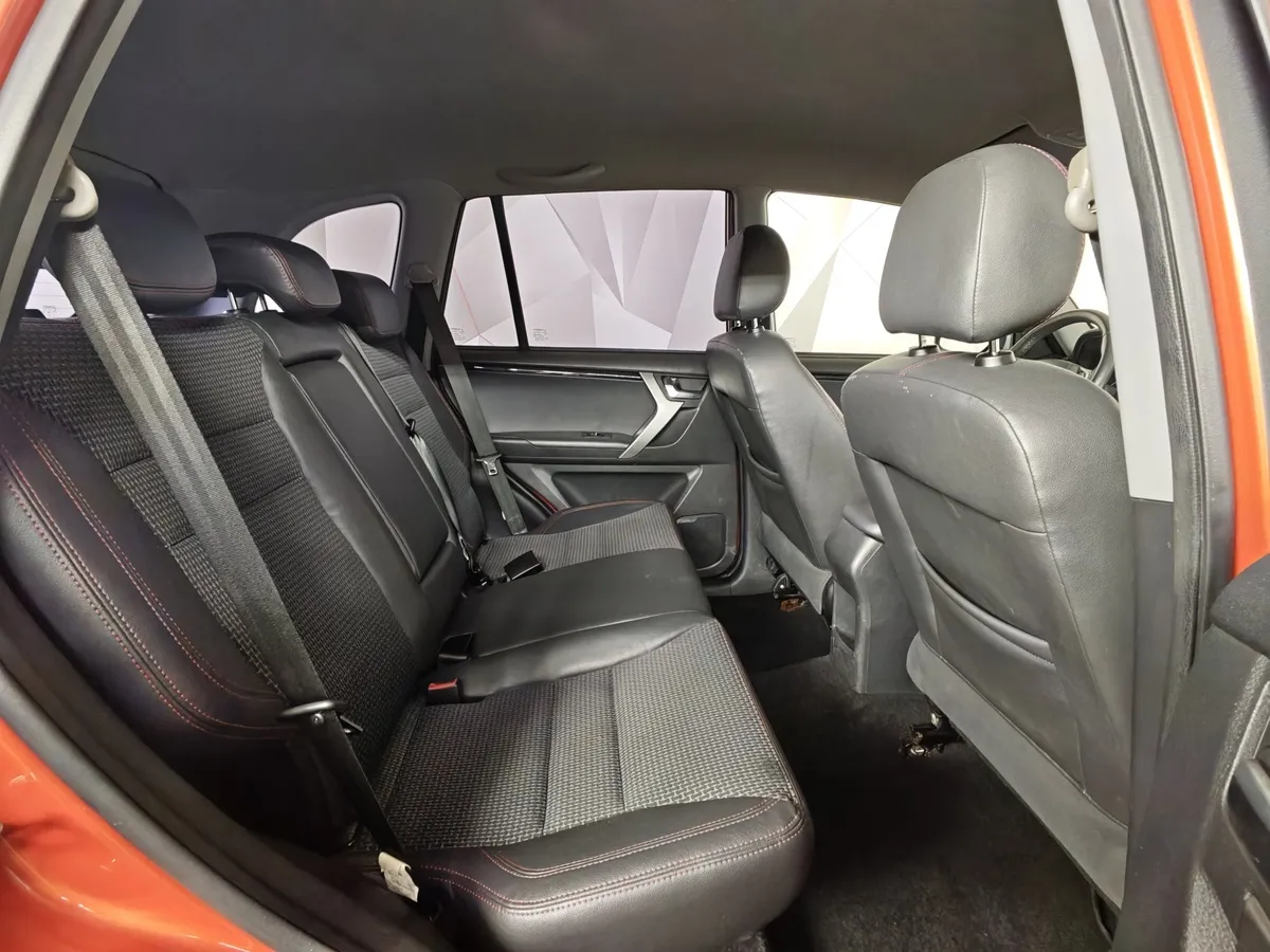 Chery Tiggo 3 1.6 CVT (126 л.с.) Luxury Оранжевый в АВИЛОН. Слайд №16