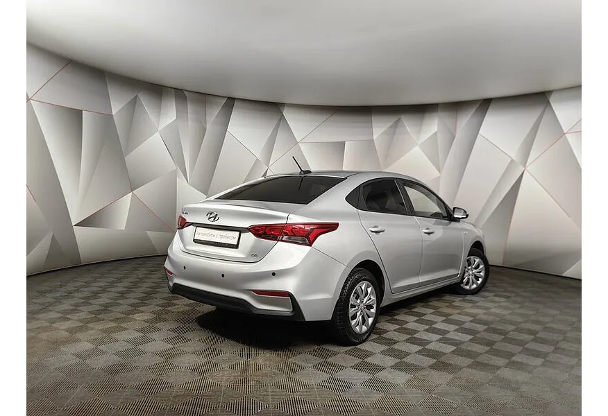 Hyundai Solaris 1.6 MT (123 л.с.) Серебристый в АВИЛОН. Слайд №2