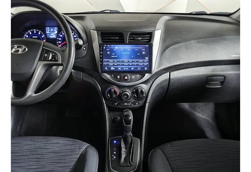 Hyundai Solaris 1.6 AT (123 л.с.) Comfort Серый в АВИЛОН. Слайд №15 Hyundai Solaris 1.6 AT (123 л.с.) Comfort Серый в АВИЛОН. Слайд №15