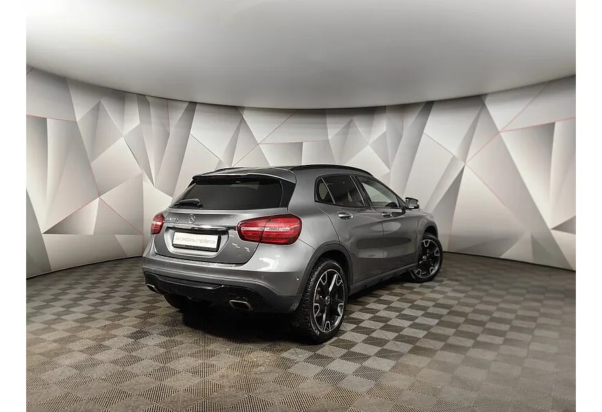 Mercedes-Benz GLA 200 7G-DCT (150 л.с.) Особая серия Серый в АВИЛОН. Слайд №2