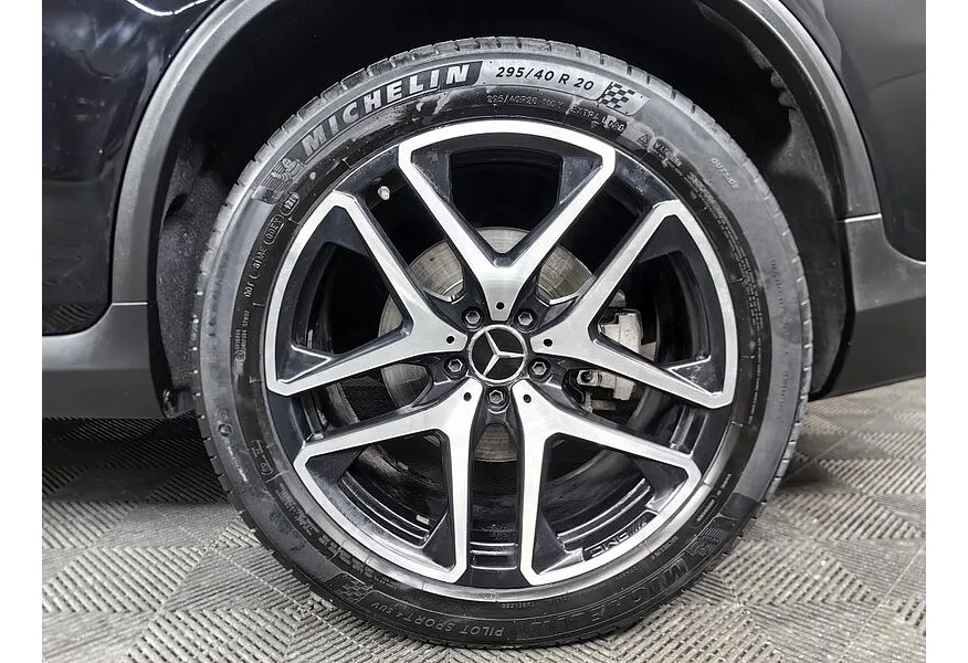 Mercedes-Benz GLC Купе 220 d 9G-TRONIC 4MATIC (194 л.с.) Premium Черный в АВИЛОН. Слайд №9