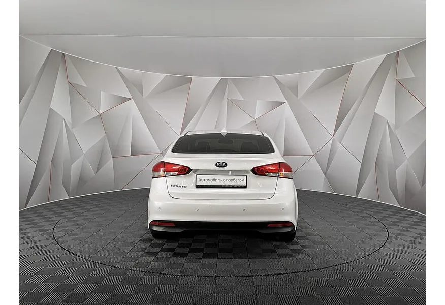 Kia Cerato 1.6 AT (130 л.с.) Comfort Белый в АВИЛОН. Слайд №8