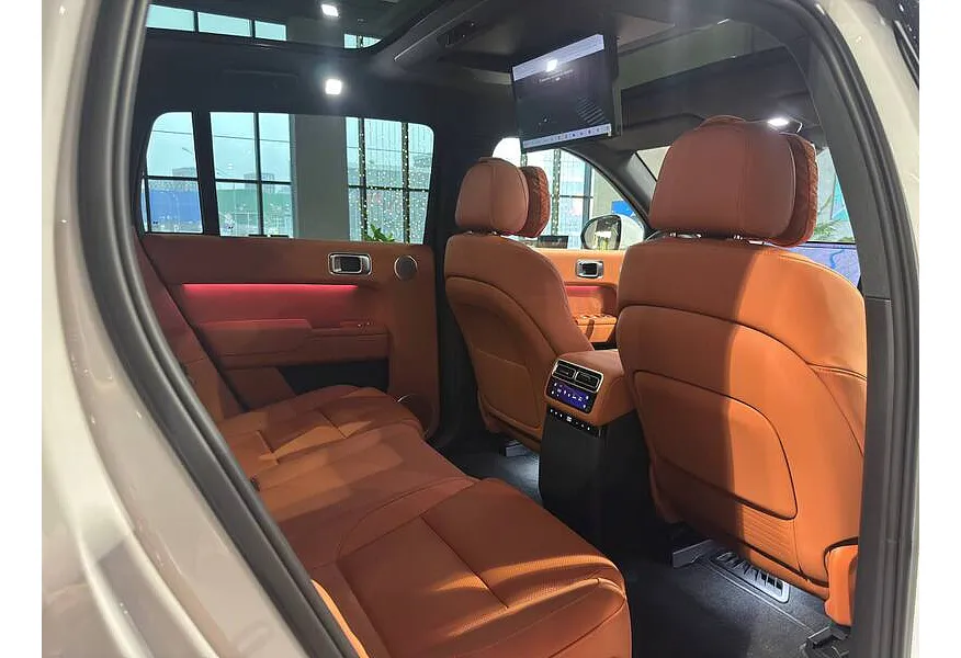 Li Auto L7 1.5 AT 4WD (449 л.с.) Ultra Белый в АВИЛОН. Слайд №11