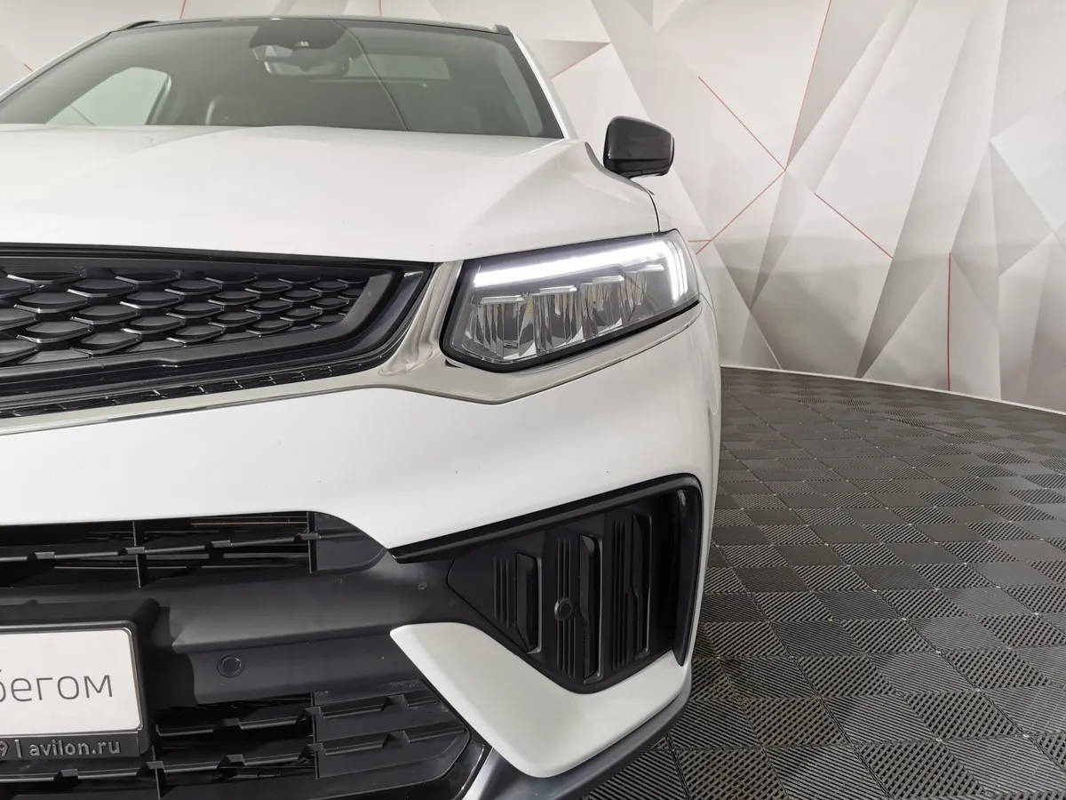 Geely Tugella 2.0 AT AWD (238 л.с.) Flagship Белый в АВИЛОН. Слайд №10