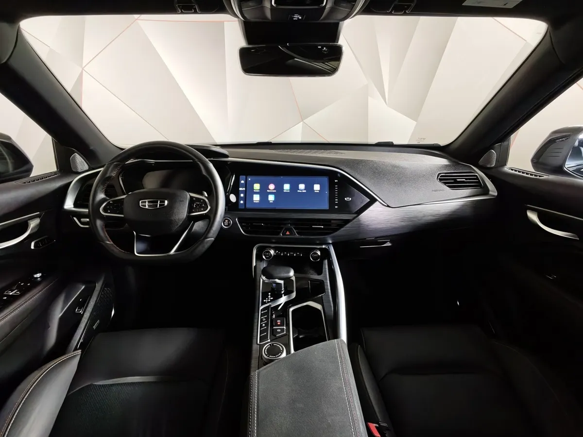 Geely Tugella 2.0 AT AWD (238 л.с.) Flagship Sport Черный в АВИЛОН. Слайд №12