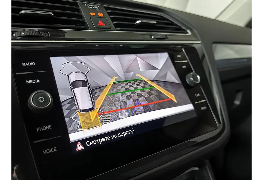 Volkswagen Tiguan 2.0 TSI 4Motion AT (180 л.с.) Status Белый в АВИЛОН. Слайд №22